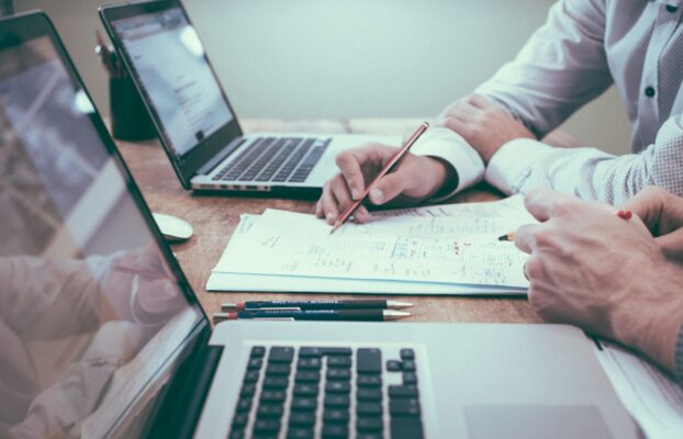 Is Credit Advisory Worth It? Here is What the Experts Say